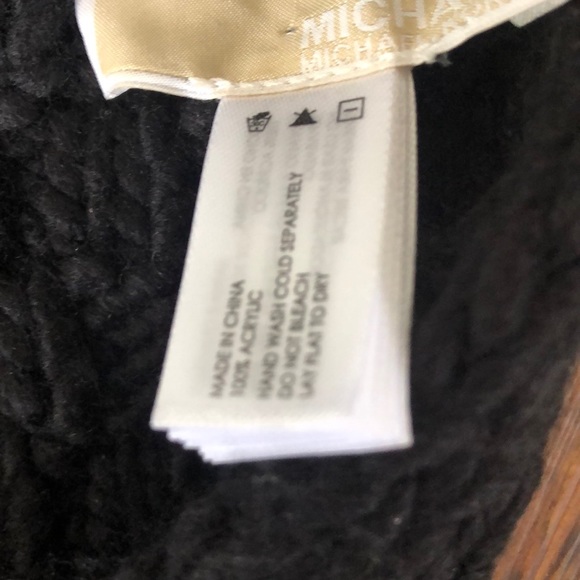 Michael Kors black circle scarf - Picture 4 of 5